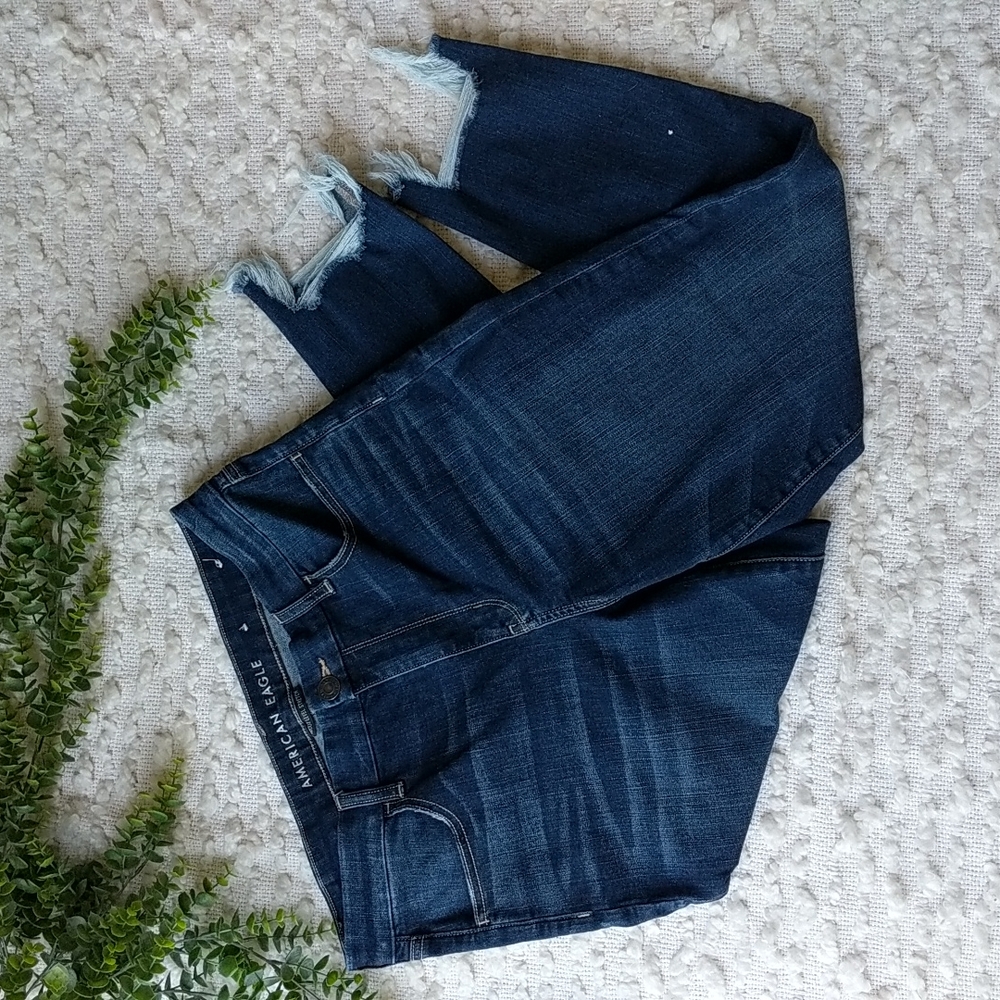 AE Curvy High Rise Jegging Crop 12 Distressed Dark Wash Raw Hem Next Level
